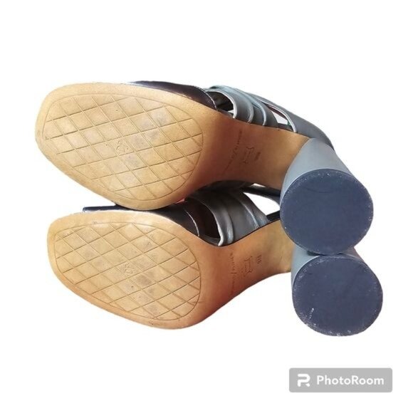 Donald J Pliner Bailey Knot Gunmetal Sandals Sz 9M Block Heel 4.5" Metallic - Picture 6 of 9